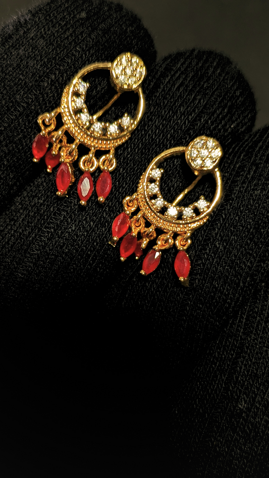 Aurora Grace Earrings Ruby Red
handshoot 